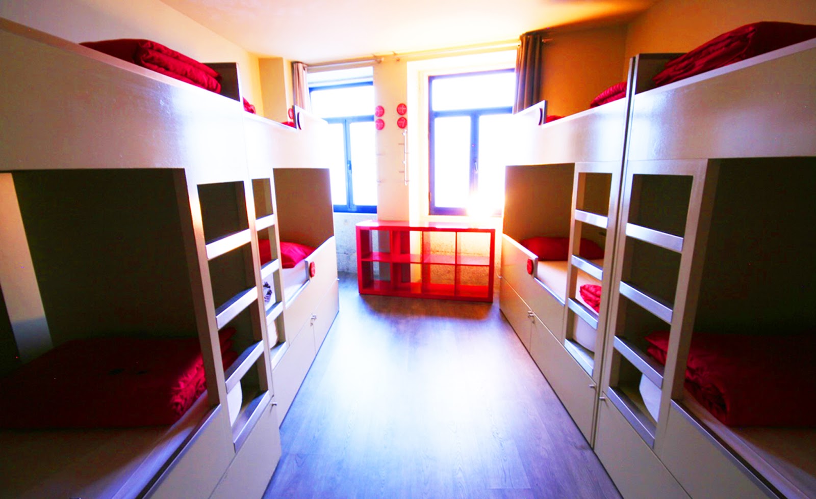 PILOT Design Hostel & Bar photo 8, albergue accommodation in Porto on the Camino Portuguese