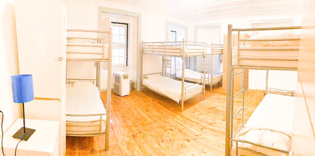 Alface Hall Hostel & Bar photo 2, albergue accommodation in Lisbon on the Camino Portuguese