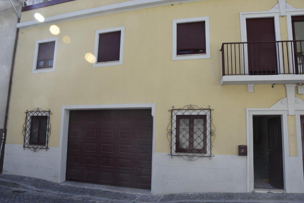 Portus Ribeira House, apartment accommodation in Porto on the Camino Portuguese