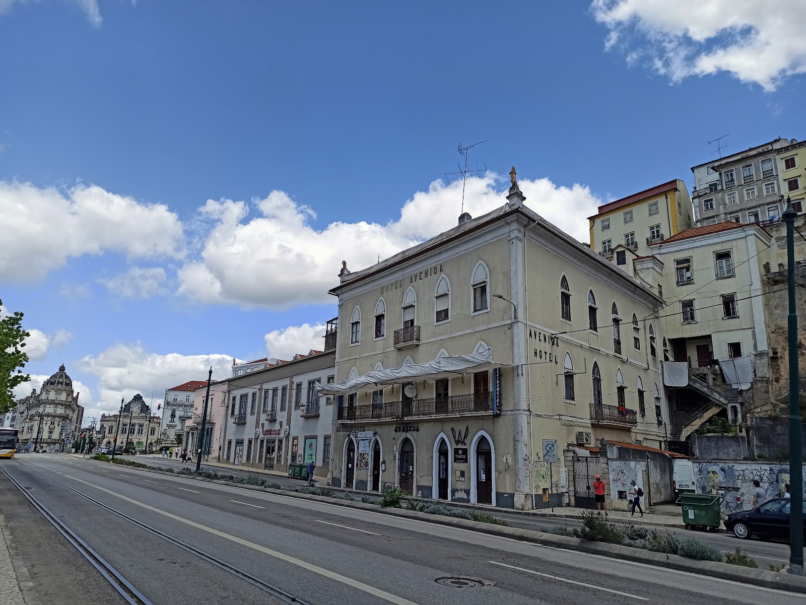 Hotel Avenida Coimbra, hotel accommodation in Coimbra on the Camino Portuguese